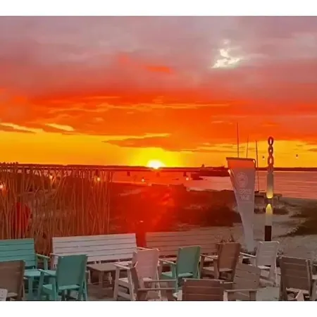 بيت للعطل Sunset Right On The